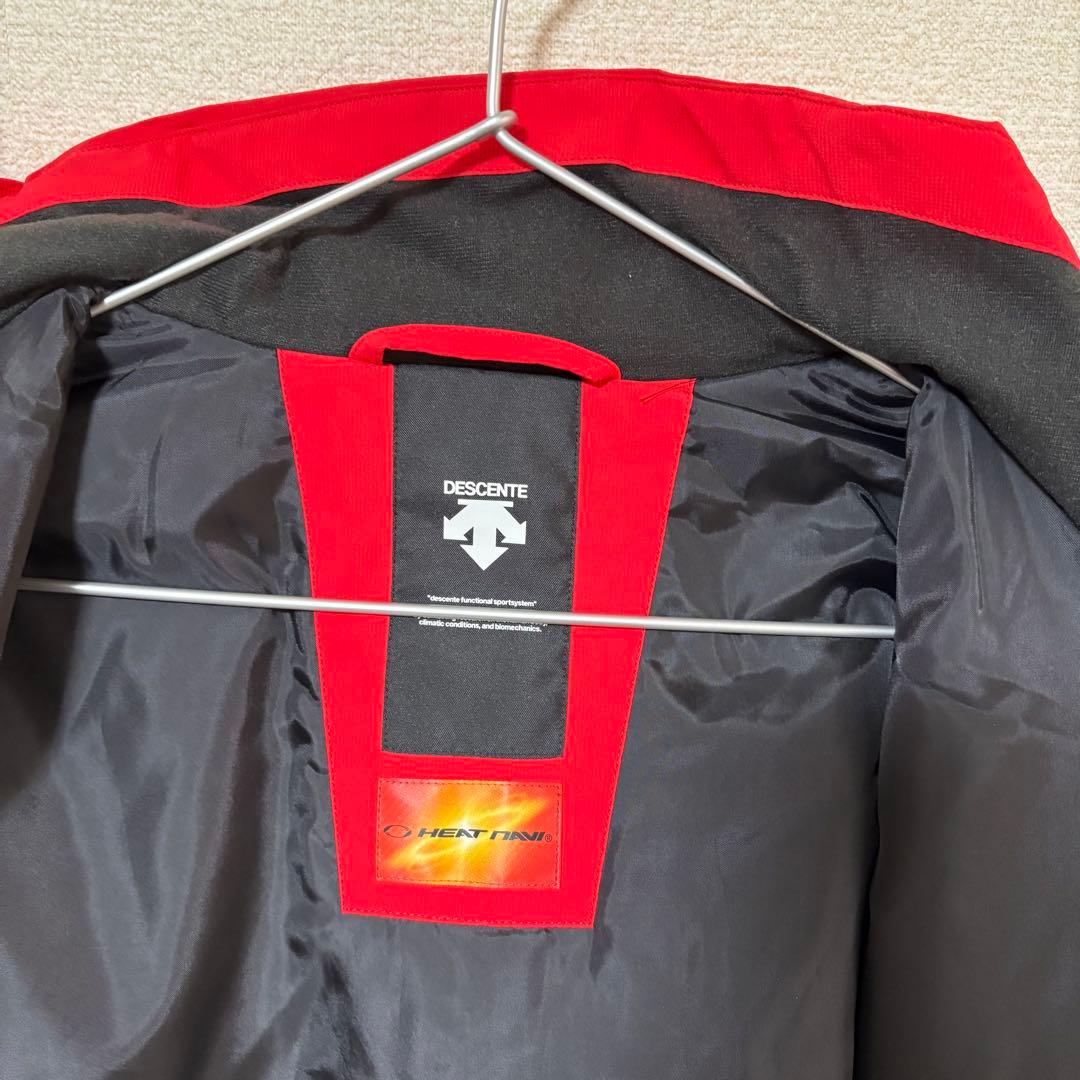 【超美品】デサント　スキーウェアジャケット　レッドM