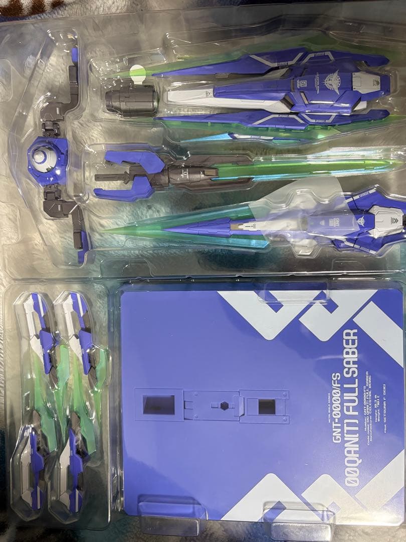 メタルビルド　ダブルオークアンタフルセイバー　L BUILD