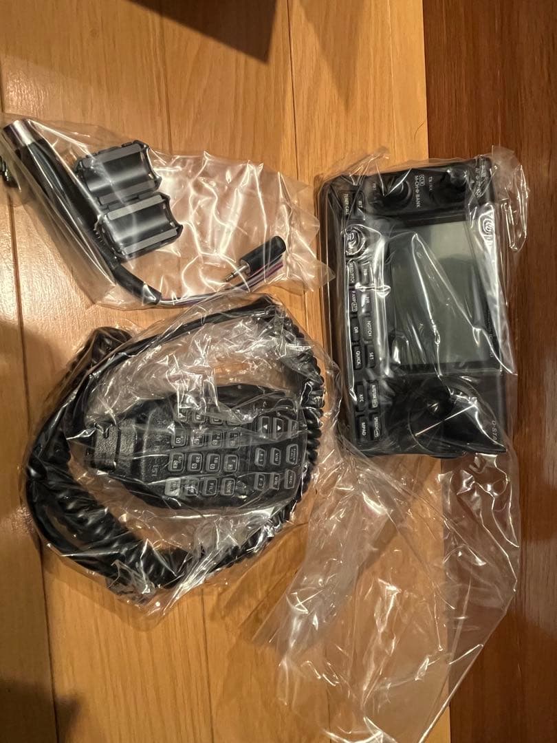 【未使用品】ICOM IC-7100 HF/VHF/UHF トランシーバー