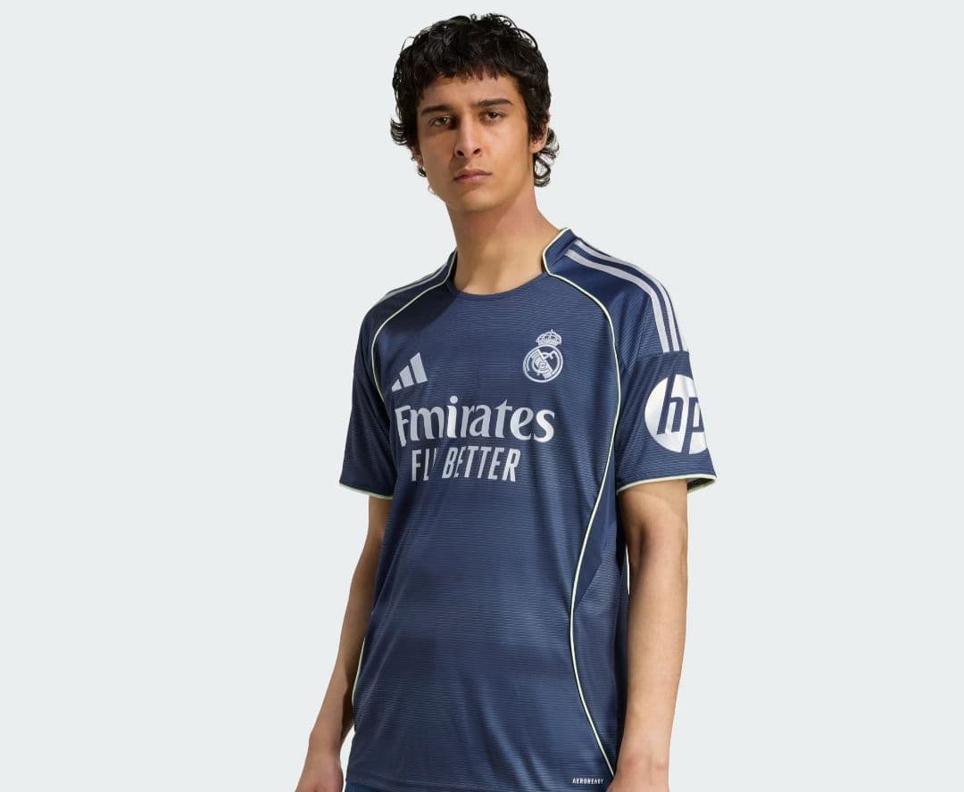 国内正規品【新品未使用】レアル・マドリード 25/26 アウェイ ユニフォーム