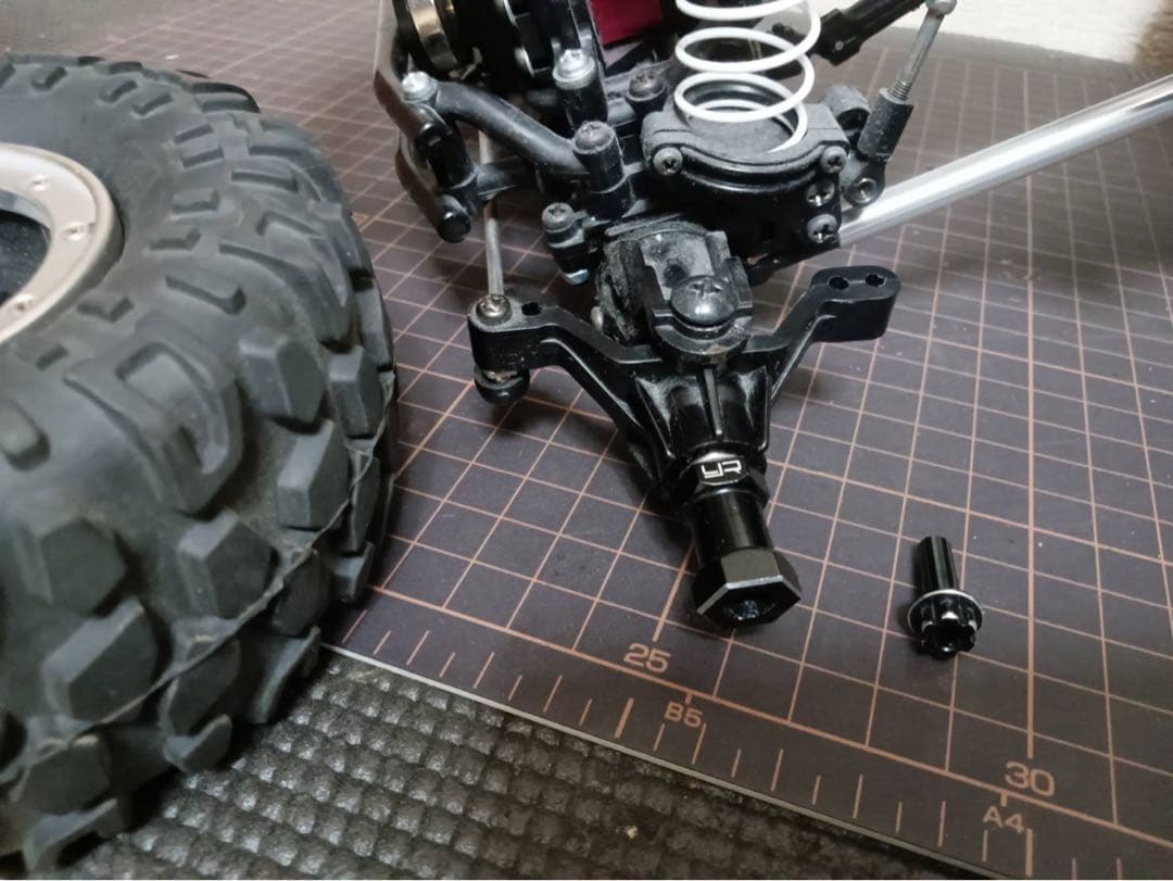 タミヤCR-01フォードブロンコ1973ボディ付き