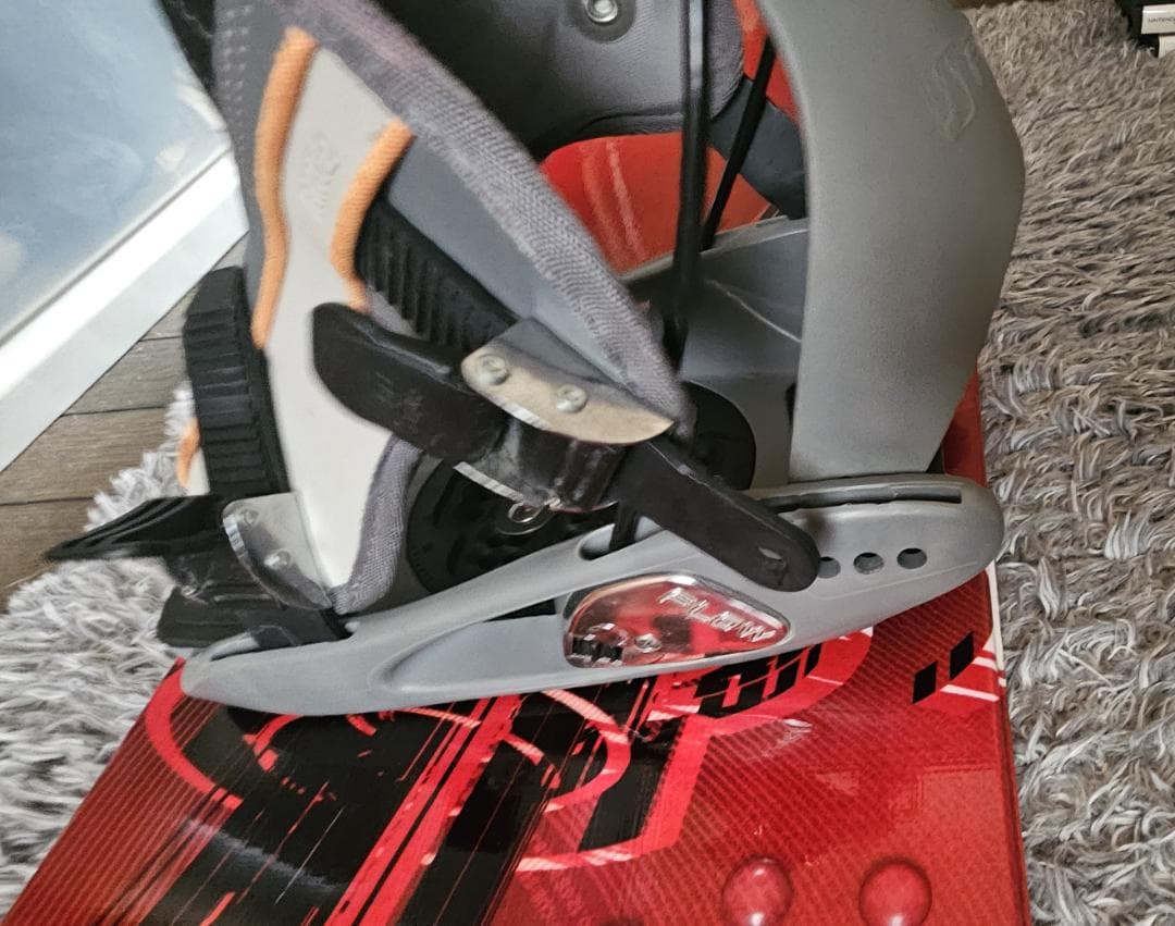 送料込み　スノーボードセット RIDE CUE 152cm ビンディング付き