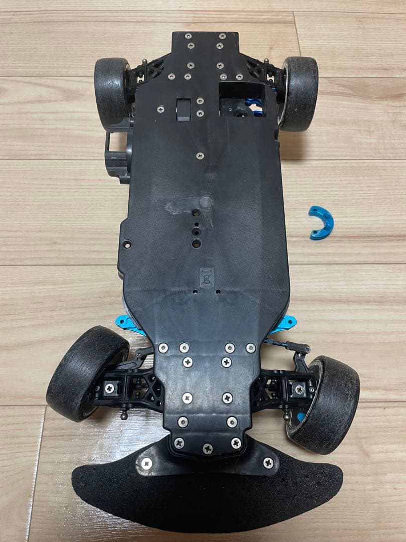 Tamiya TB04 シャーシ新品