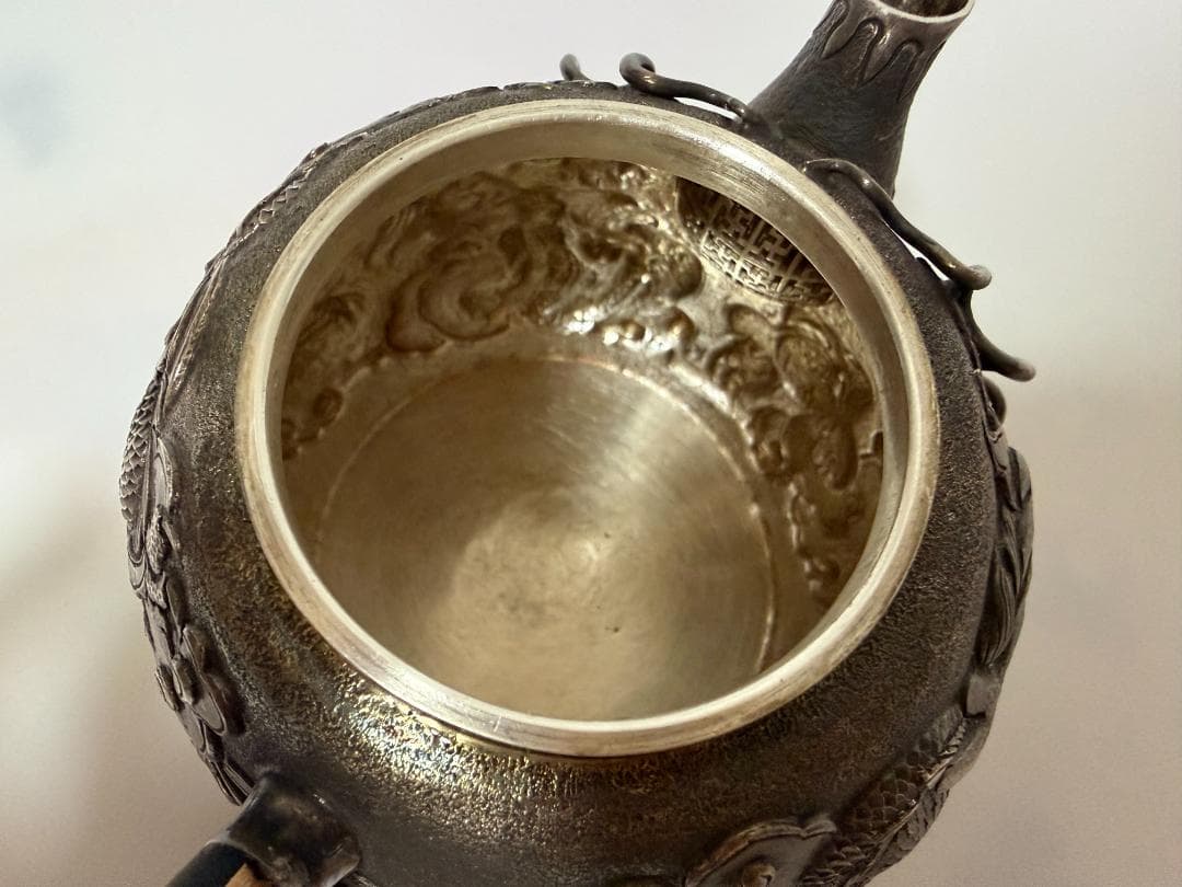 純銀製 龍文彫り 急須 銀瓶 煎茶道具