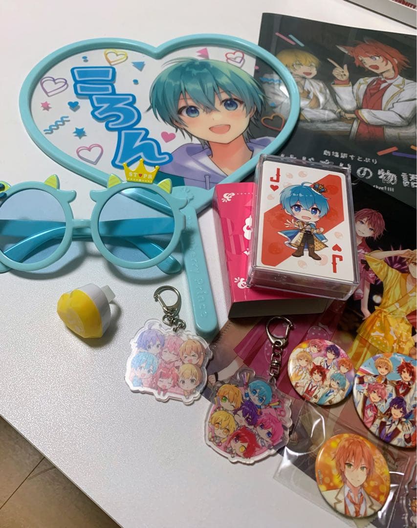 すとぷり大量❣️ぬい、バッジ・トランプ、カード、バスタオル等200点以上