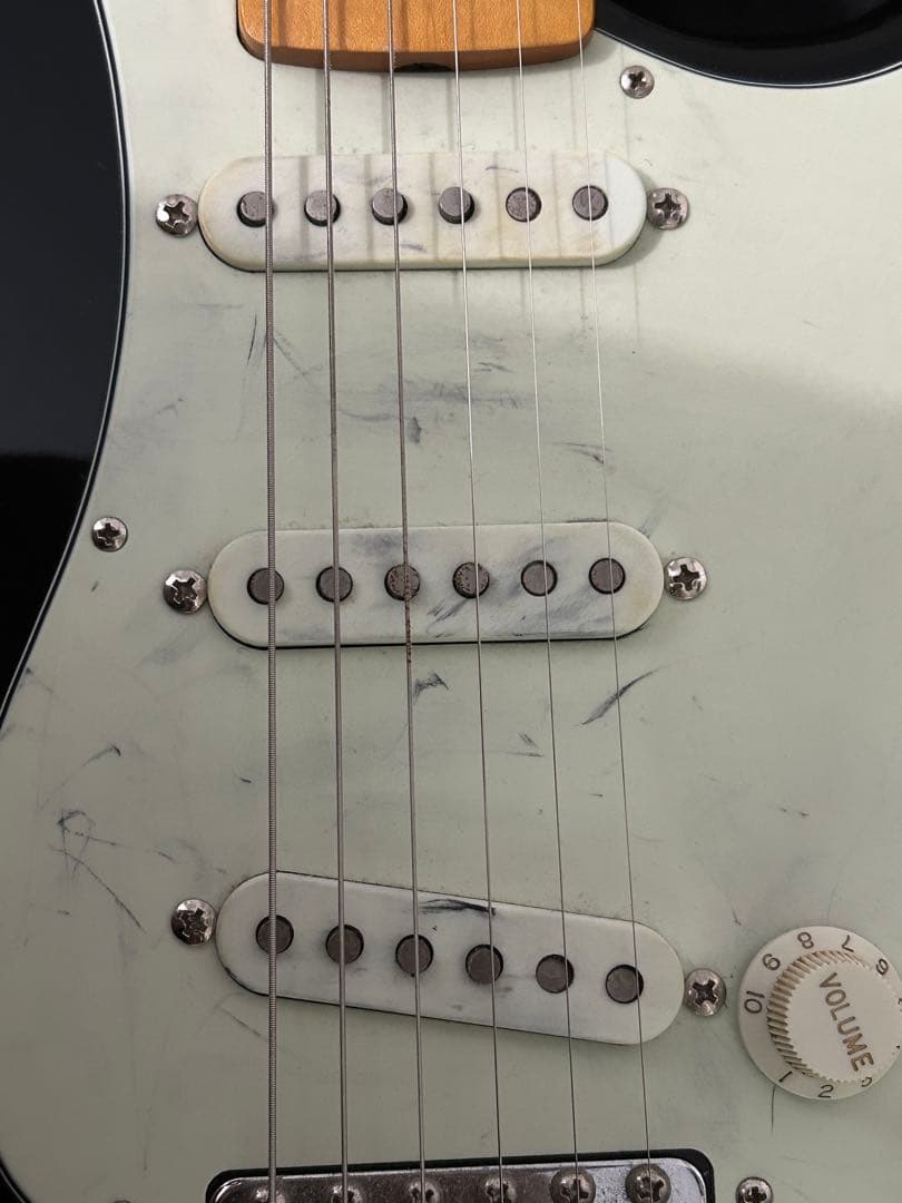 ￼ Fender Japan ST57-TX ピックガードカスタム