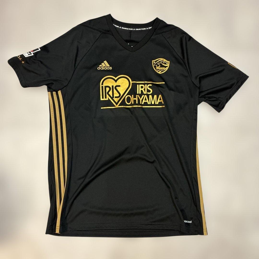 ベガルタ仙台　ユニフォーム　3XO