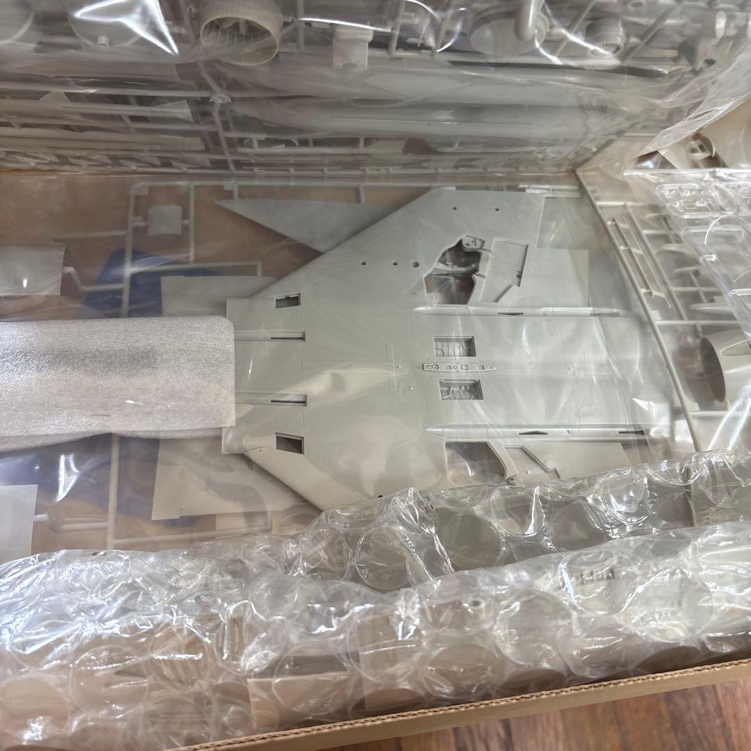 プラモデル飛行機1:32 SCALE マクダネルF-4 CID ファントムI