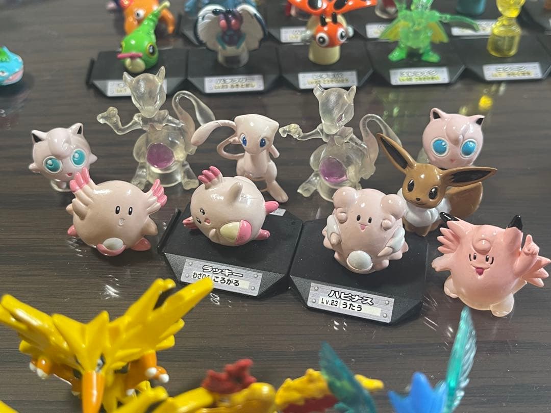 ポケモン　フィギュア　モンコレ　フルカラー　 立体図鑑　ポケモンキッズ