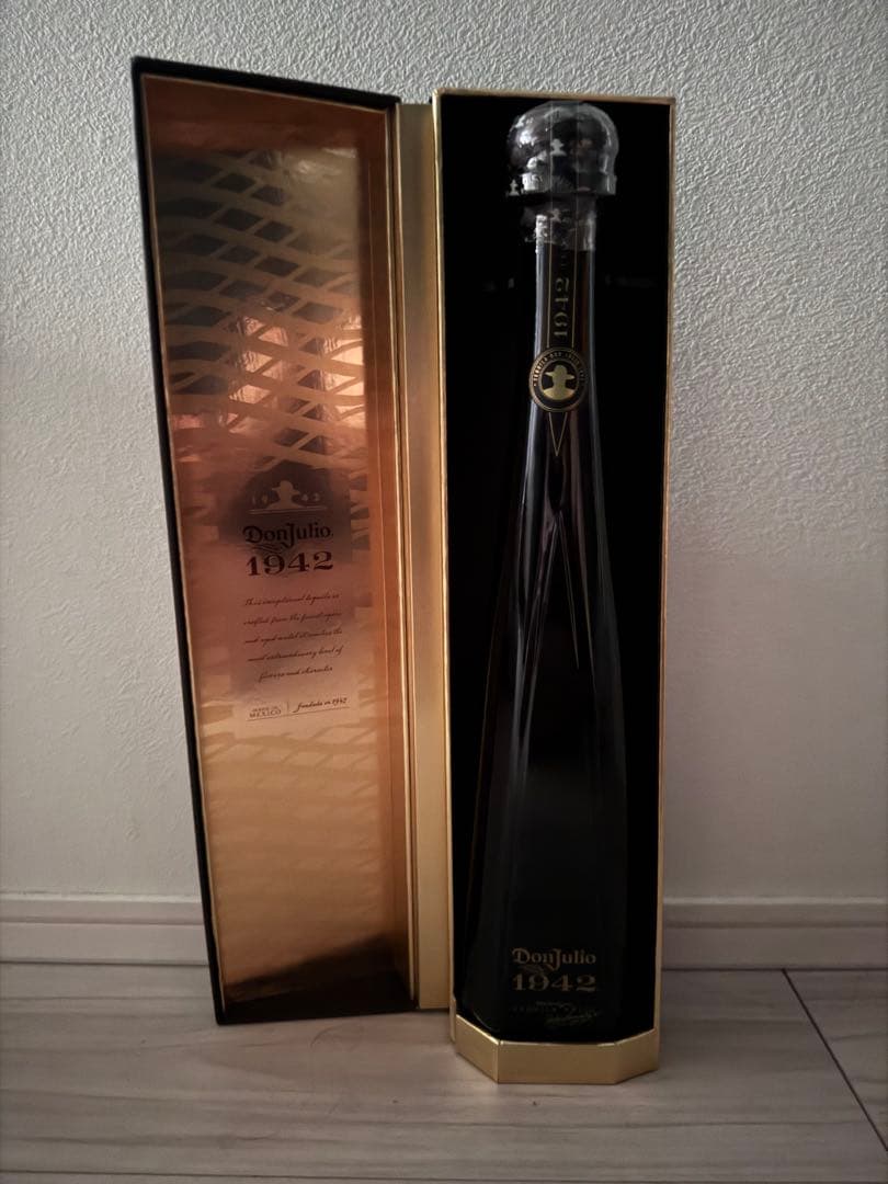 新品未開封 ドン・フリオ 1942 750ml 箱入りテキーラ ギフトBox入り