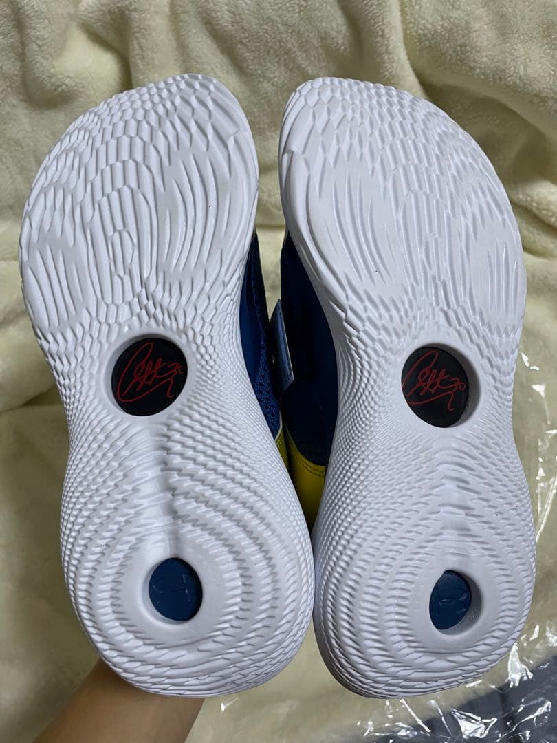 新品未使用！アンダーアーマー カリー11 25.5cm UA CURRY 11