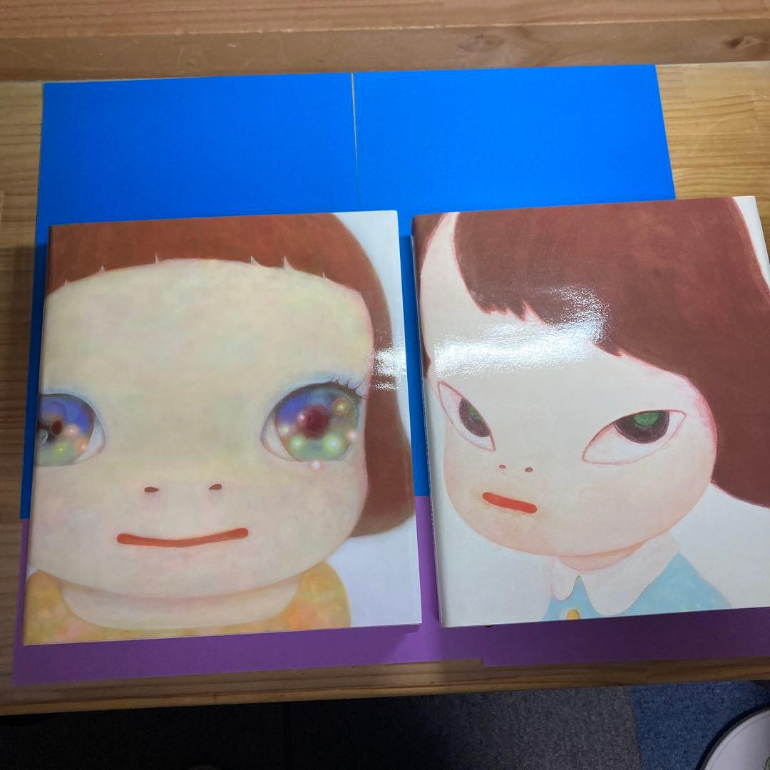 奈良美智の画集とトートバッグ