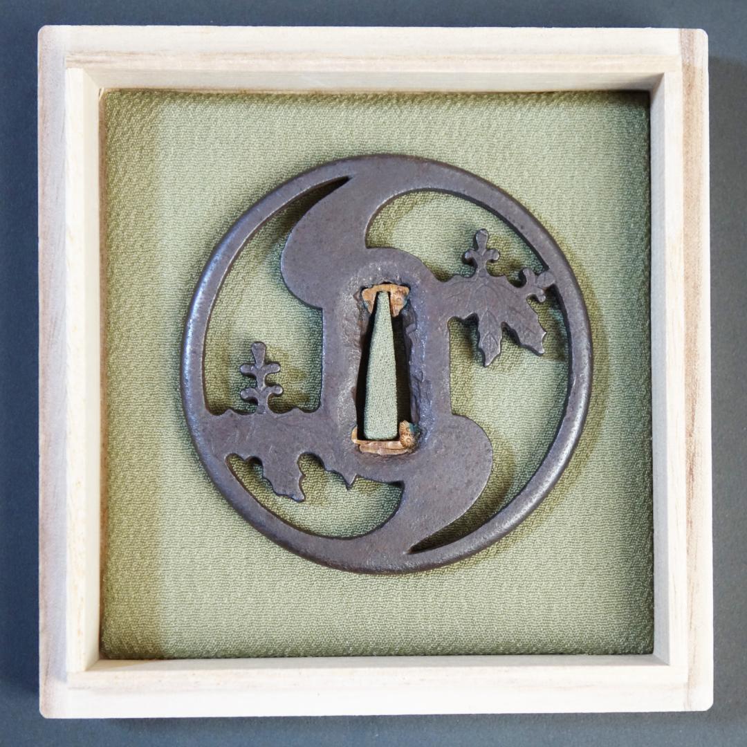 【桐巴透鐔 無銘 後代肥後】(鑑定書有) 鍔 鐔 刀装具 武具 骨董 江戸