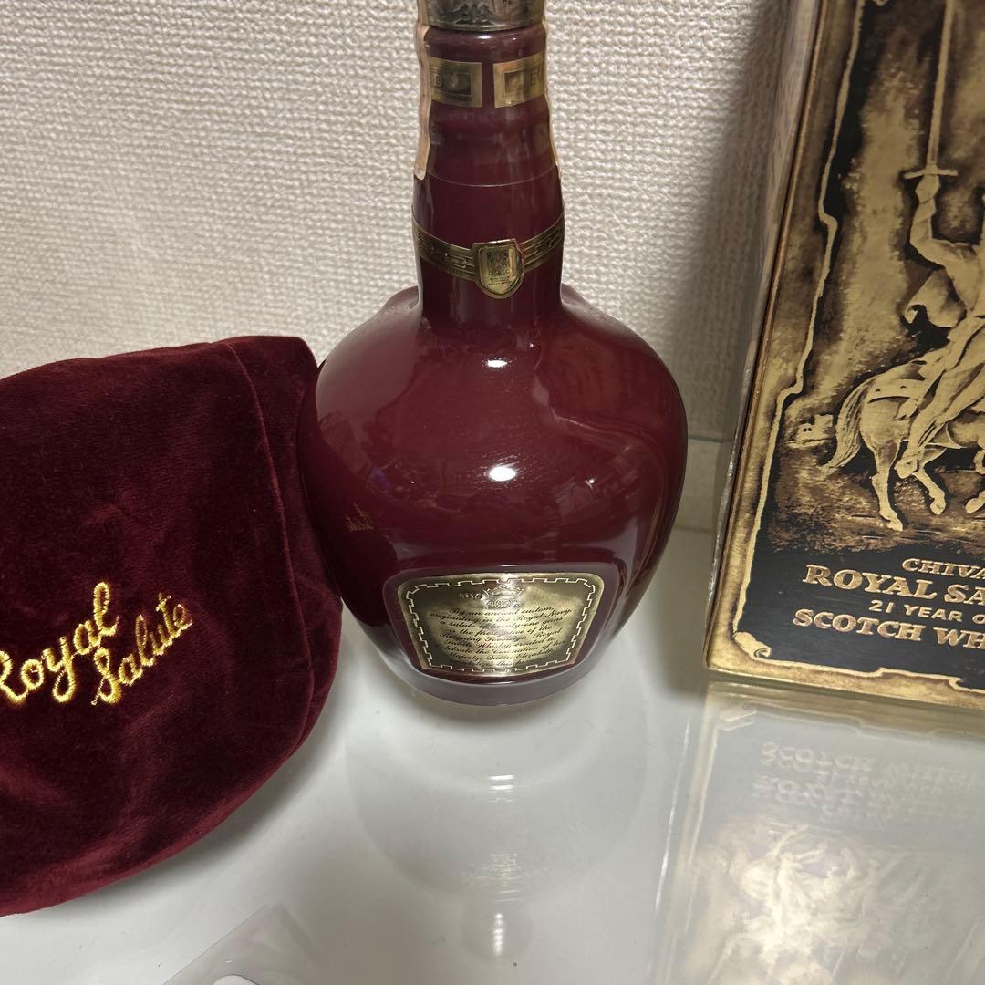 ロイヤルサルート 21年 赤