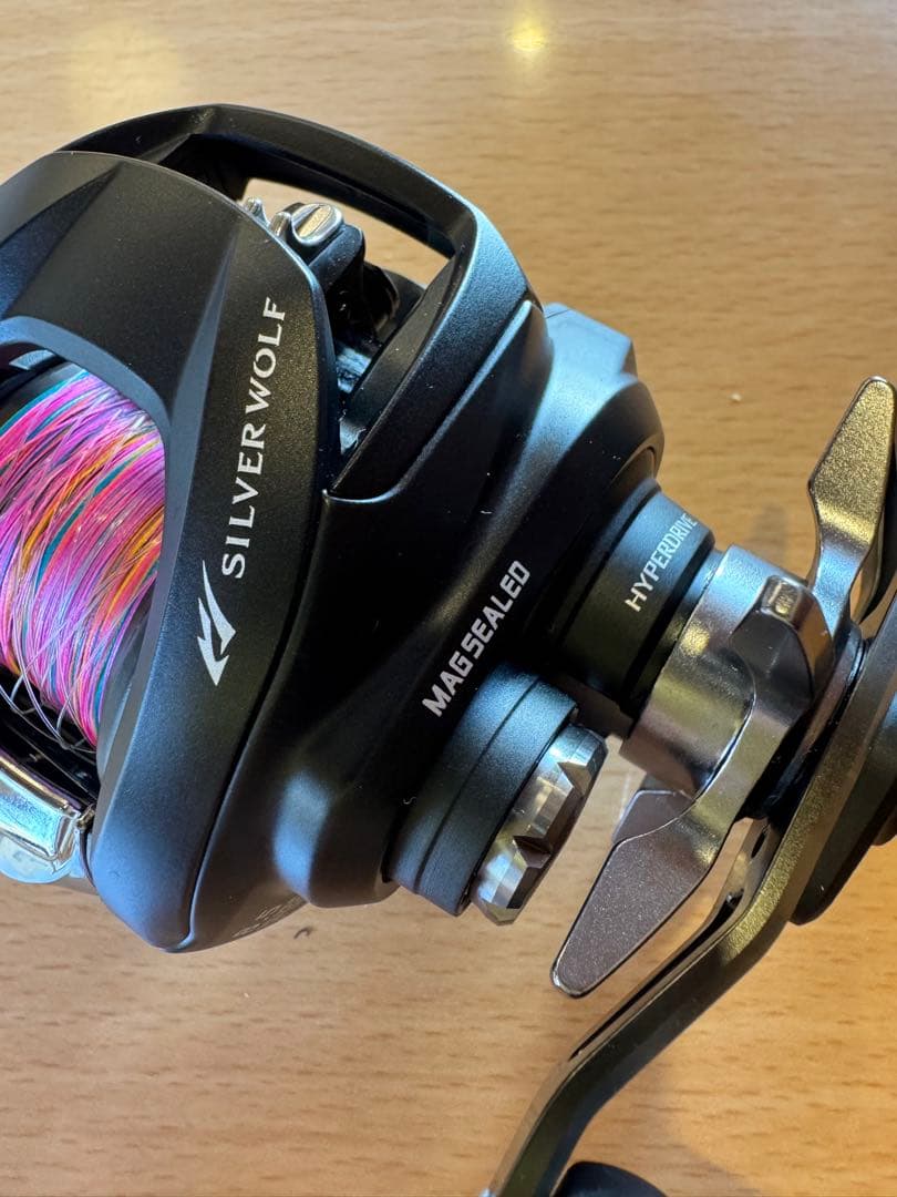 ダイワ シルバーウルフsvtw 1000XH PE スペシャル 右 新品です。