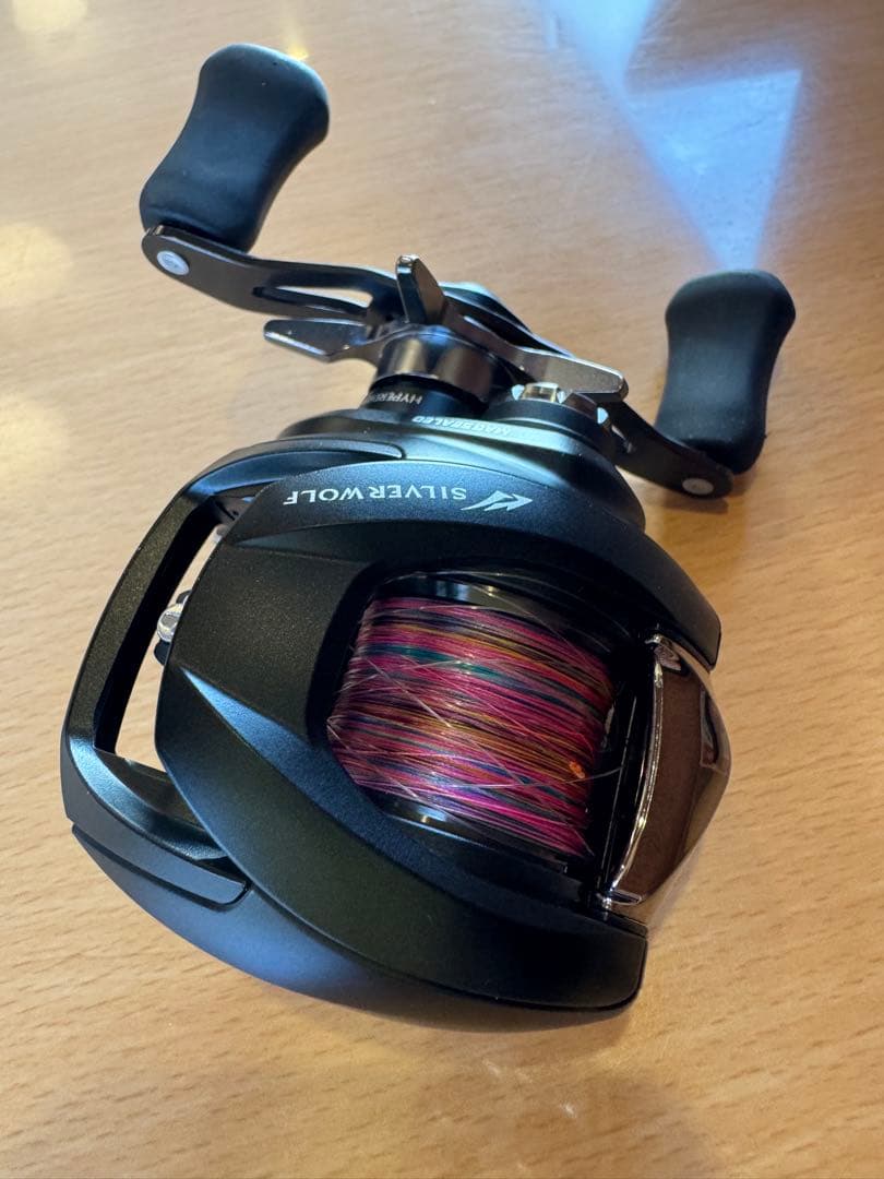 ダイワ シルバーウルフsvtw 1000XH PE スペシャル 右 新品です。