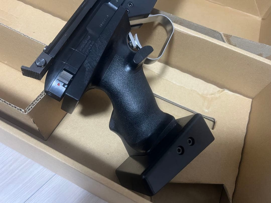 希少　ハドソン　プリシーダー　PRECEDER エアコッキングガン 。