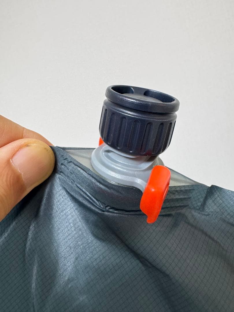 アウトドア寝具 THERMAREST NEO AIR UBERLITE small