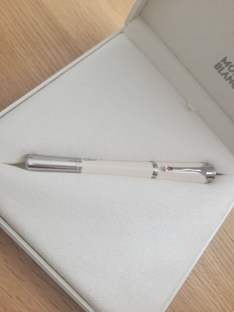 MONTBLANC 万年筆　プリンセス グレース・デ・モナコ