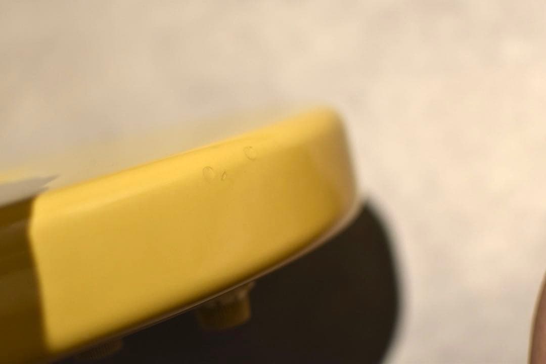 K.Nyuiエレキギター イエロー