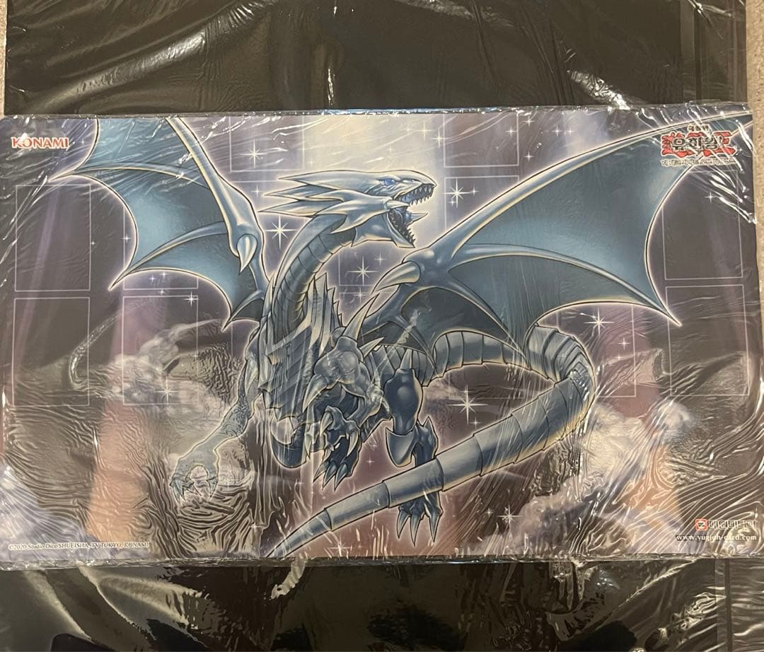 韓国限定 青眼の白龍 プレイマット 未開封