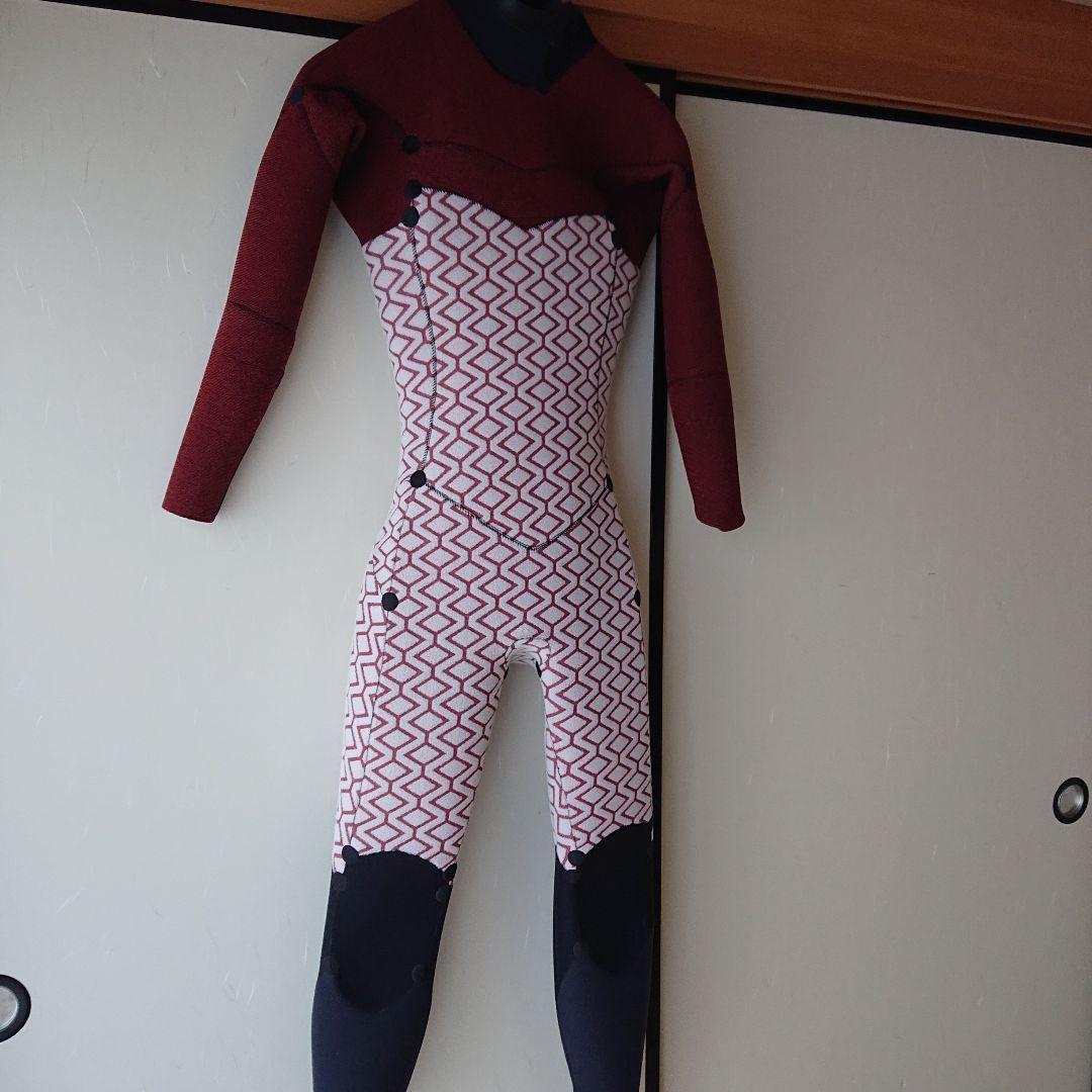 サーフィン用ウエットスーツ