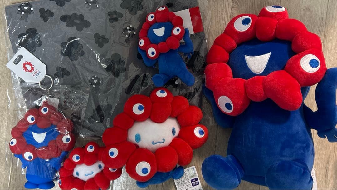 ミャクミャク ぬいぐるみセット