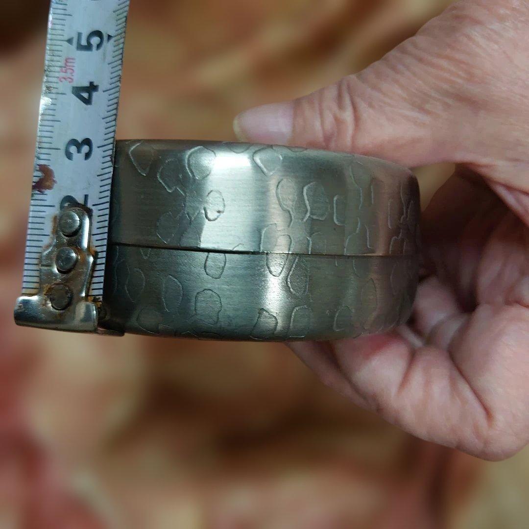 銀製品　模様茶道菓子器