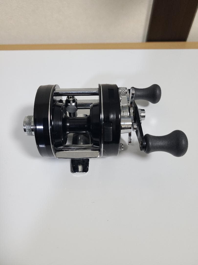 フ*ゥ様 美品【abu】1500c　ブラック