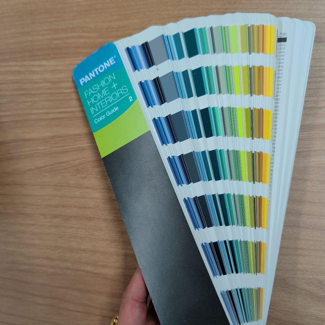 パントン PANTONE 色見本 ファッションホームインテリア カラーガイド2冊