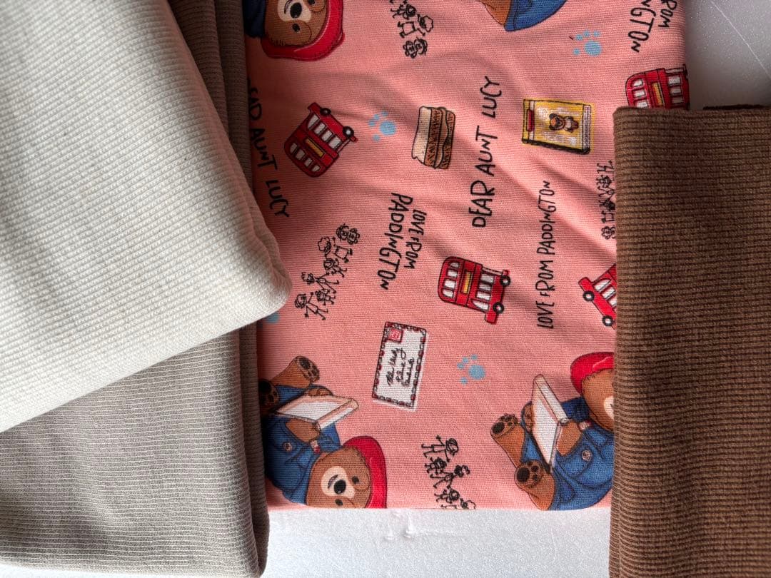 コーデュロイニット