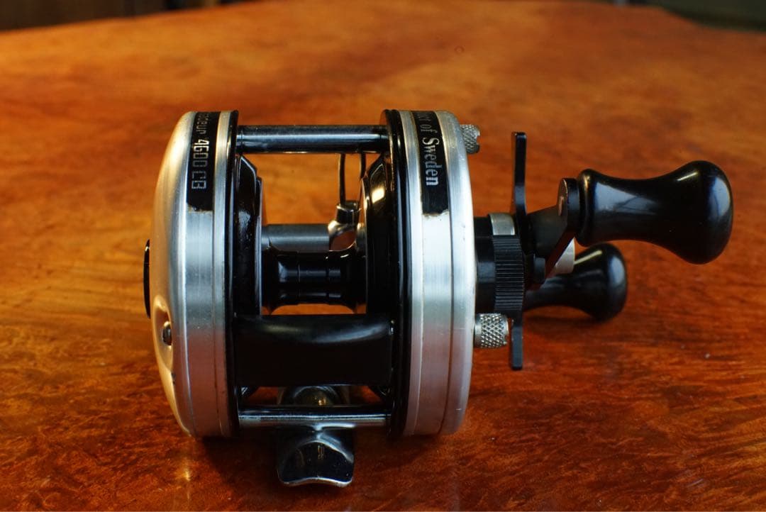 ABU アンバサダー 4600CB メンテ済 フレーム修正済