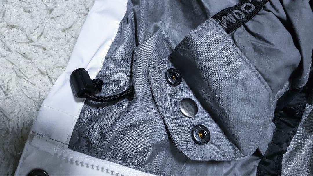 【VOLCOM ボルコム】 スノーボードウェア ゴアテックス ホワイト メンズ