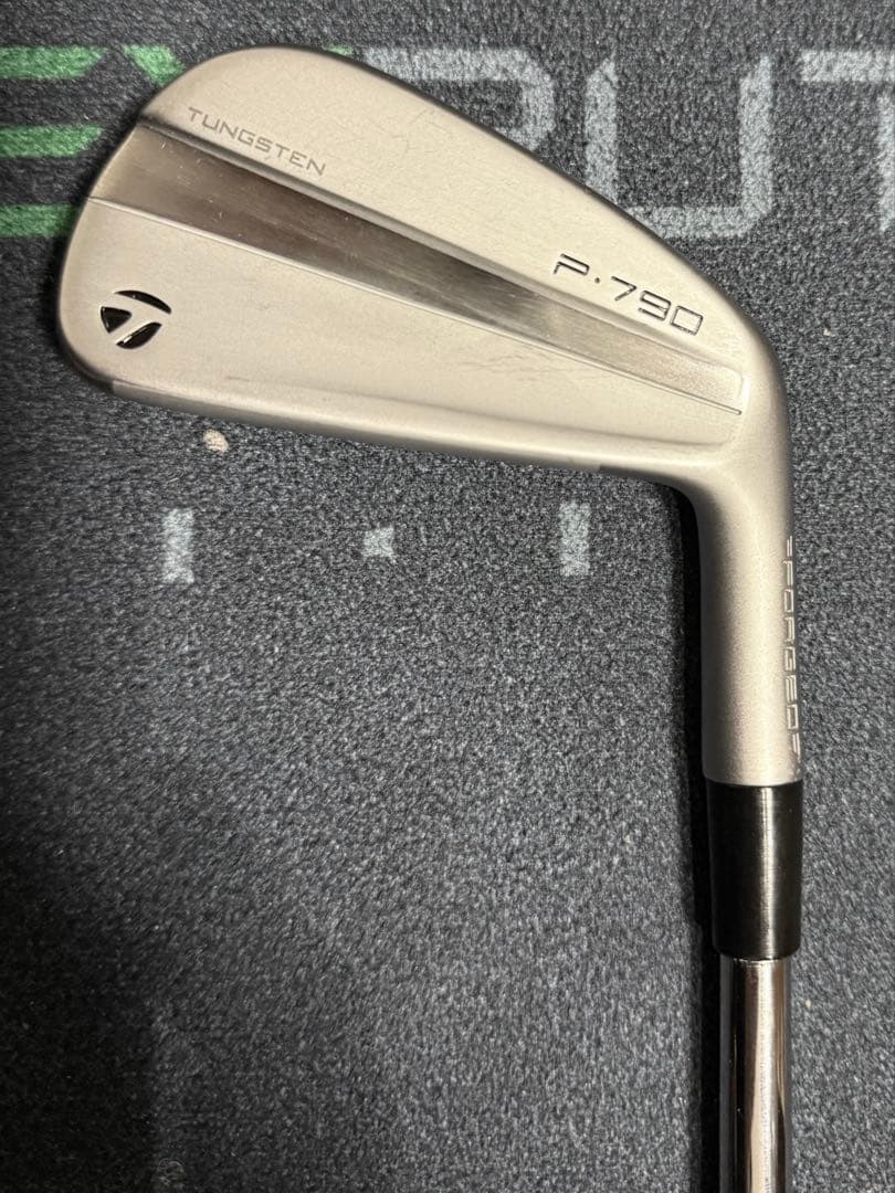 TaylorMade P790 4番アイアン　2023モデル　#4
