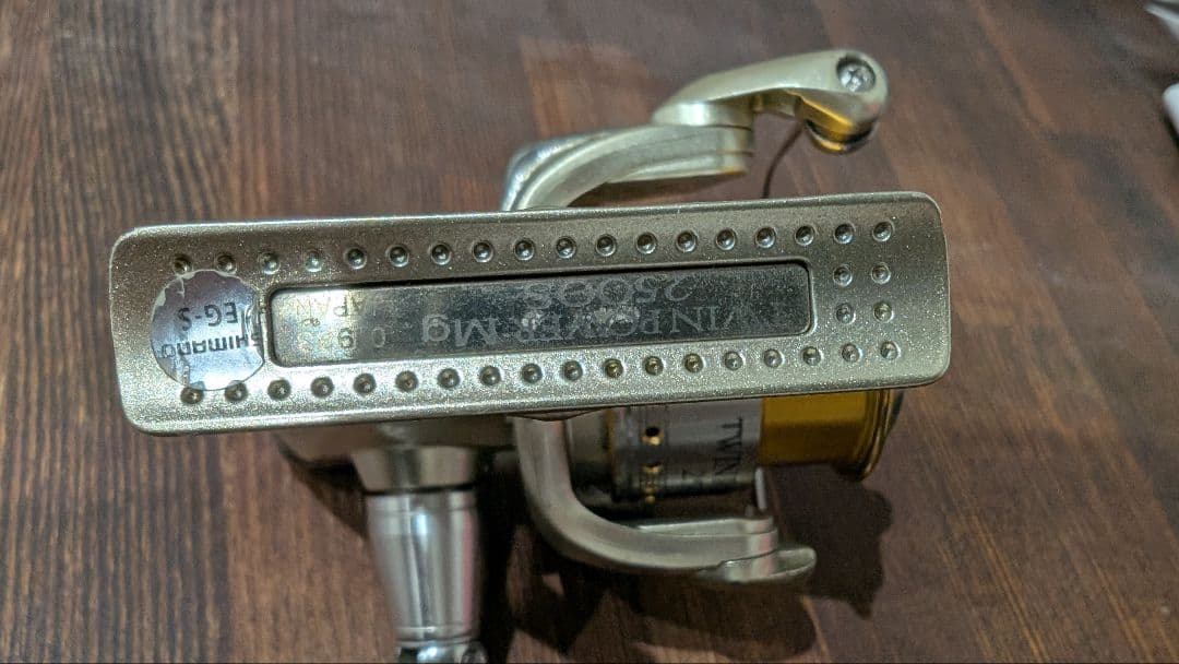 SHIMANO、06ツインパワー Mg 2500S リールTWIN POWER