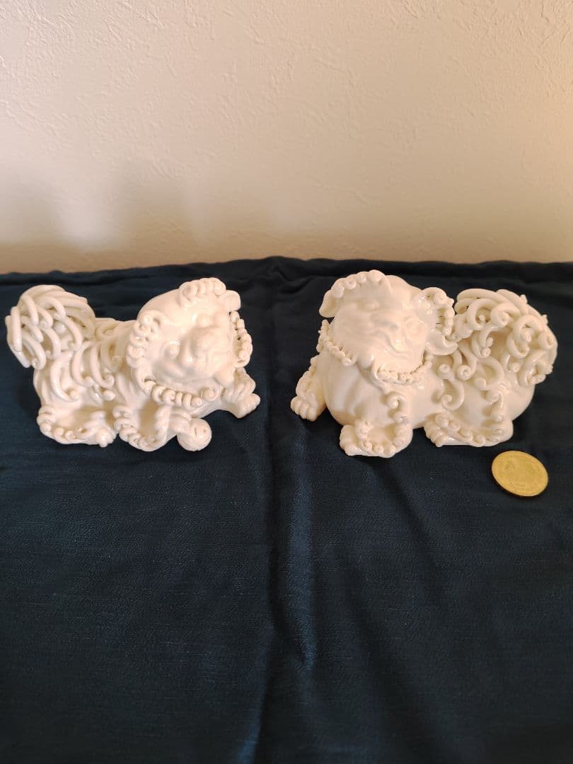 白い獅子狛犬の陶器置物セット