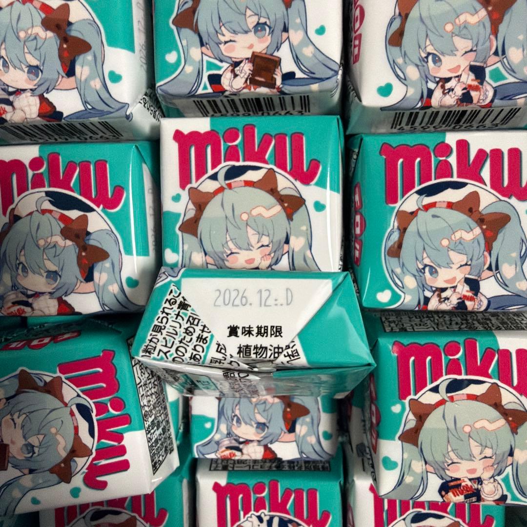 初音ミク　チロルチョコ　合計103個入り コラボ　みっくみくみるくミント