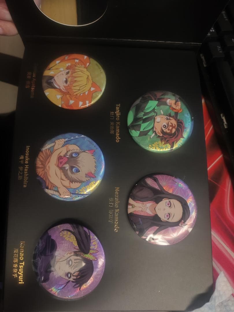 鬼滅の刃 無限城映画 ラッキンコーヒー コラボ 缶バッジ & マグネット セット