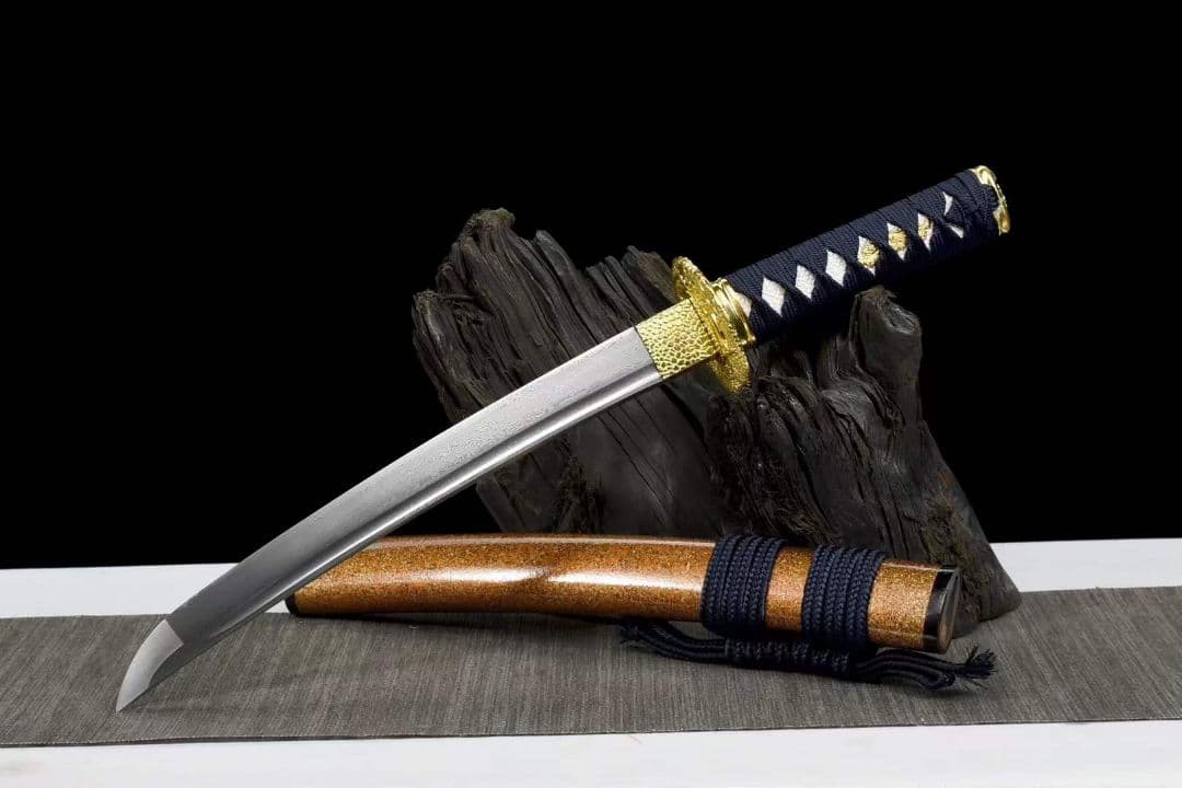 【金龍短刀】武具　刀装具　日本刀　模造刀 居合刀 肋差   短刀