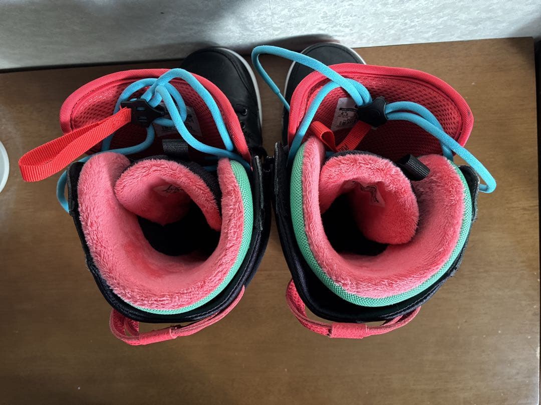 Nike Vapen スノーボード ブーツ 女性用 ブラック/グリーン/ピンク