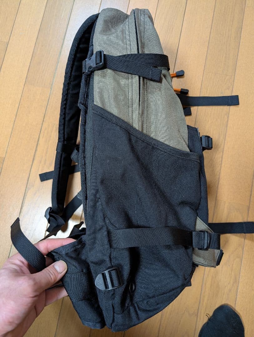 BURTON　バートン　リュック　AK457　バックパック　中古品　送料無料