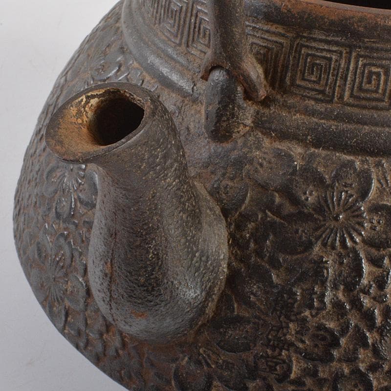 南部鉄器　桜文　鉄瓶　鉄釜　V　6378