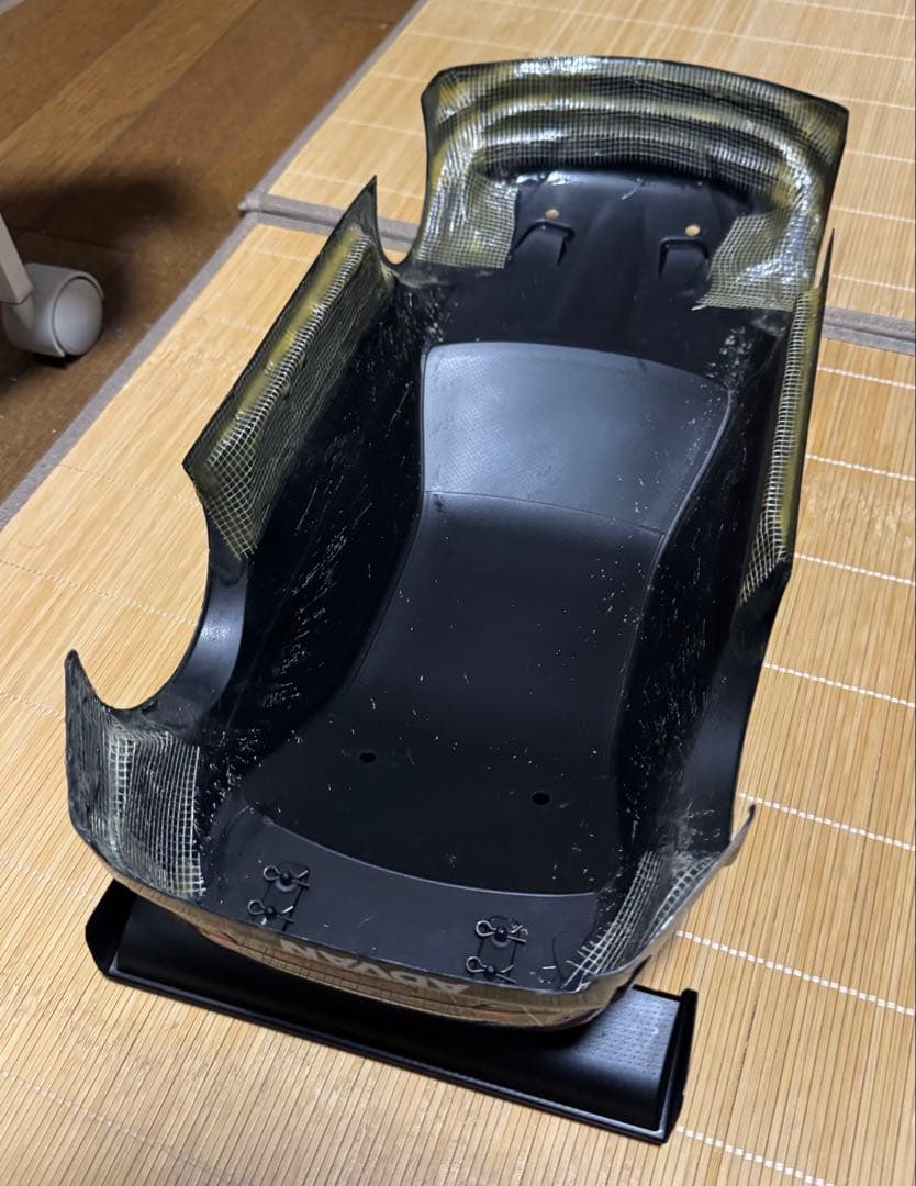 タミヤ　HKS　レーシング　トヨタ　アルテッツァ　ラジコン　ボディ