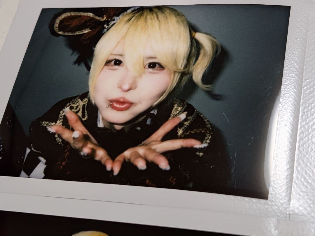 Poltergeist てん ピンチェキ ① メン地下