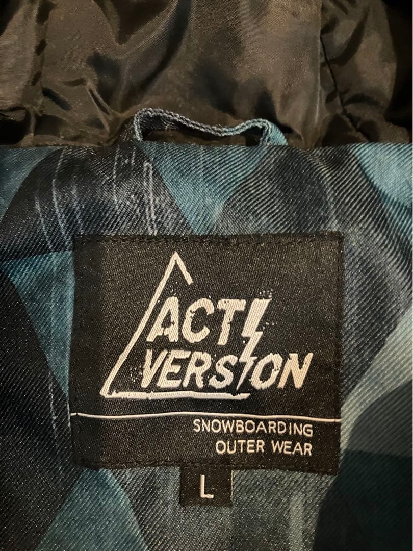 activersion スノーボードウェア L、手袋、ネックウォーマーまとめ売り