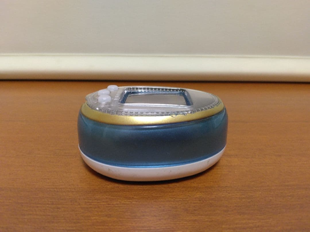 【値下げ中♪】たまごっち4U　ブルー