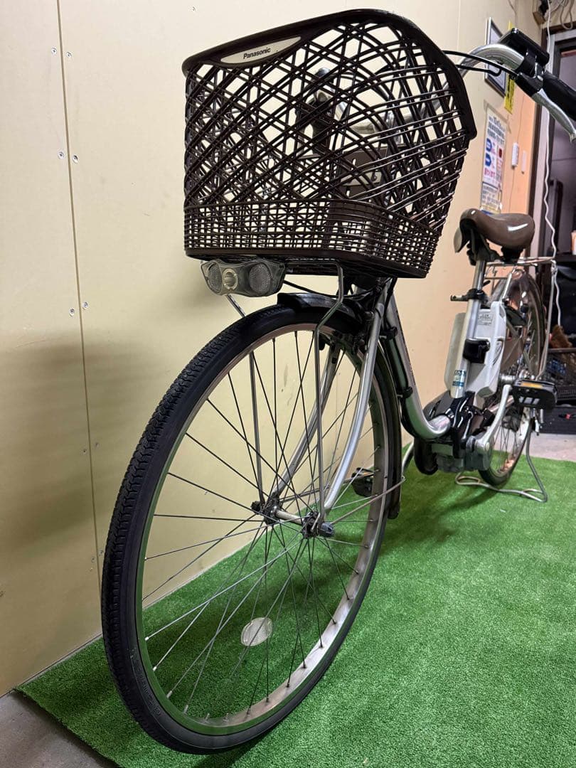 m*7様 電動アシスト自転車 シルバー 26インチ 前バスケット付き