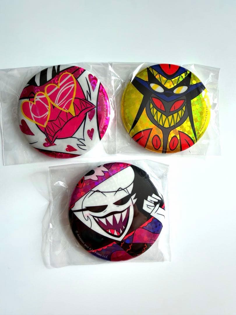 ハズビンホテル　ヴァレンティノ　ロージー　サーペンシャス　缶バッジ