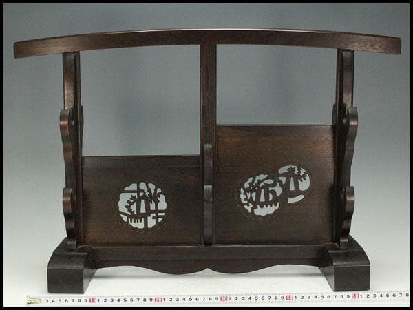 武具甲冑 刀掛 鍔紋透かし 木彫刻 時代物(K-YC460)