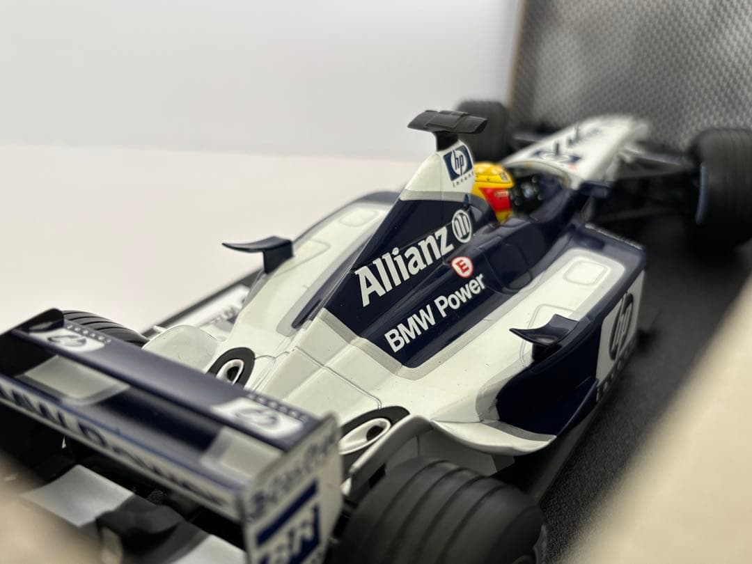Williams F1 シューマッハ  FW24 ミニカー ホットウィール